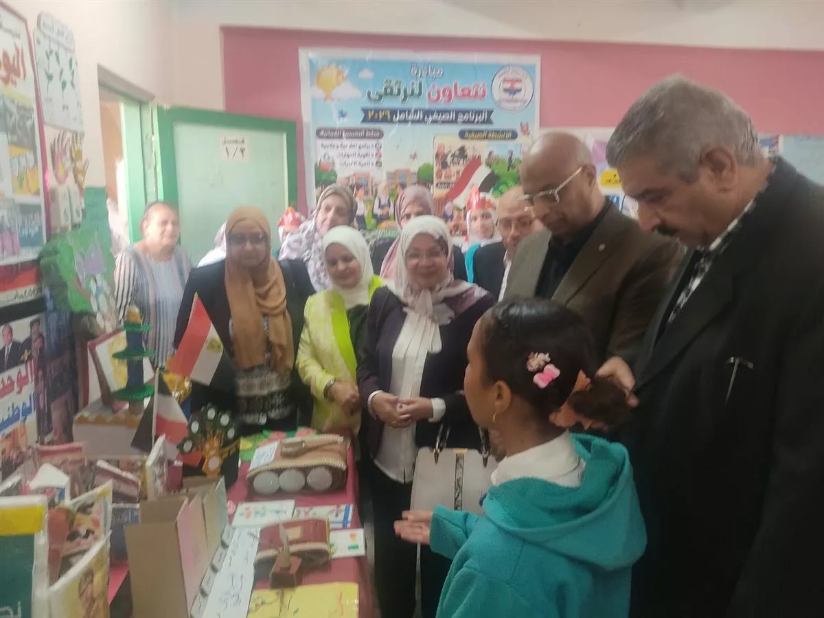 ناصف وسط الطلاب الموهوبين