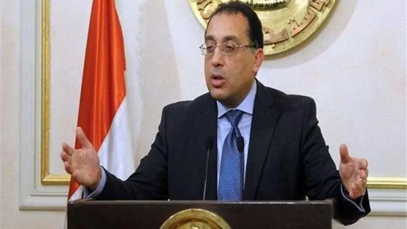 مدبولي يلتقي بمستشار البرلمان لمناقشة مشروعات القوانين