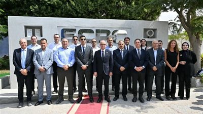 20 مليون دولار استثمارات و98% مكون محلي.. وزير الاستثمار يتفقد مصنع ECPC بالعاشر
