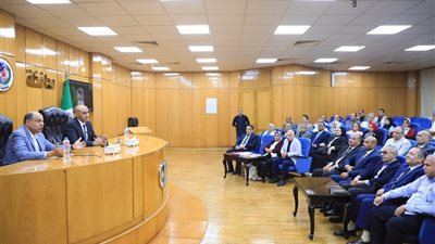 وزير التعليم ومحافظ المنيا يبحثان مع مديري الإدارات التعليمية آليات الارتقاء بجودة العملية التعليمية