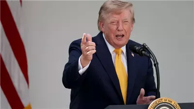 أكسيوس: ترامب يدرس ضرب الحوثيين ويقرر التريث.. والعليمي يطلب دعمًا أمريكيًا