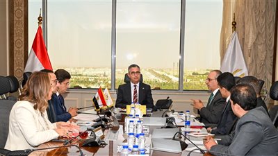 وزير التموين يتابع خطط تنمية التجارة الداخلية.. توجيهات بسرعة استكمال المناطق اللوجستية وتطوير خدمات السجل التجاري