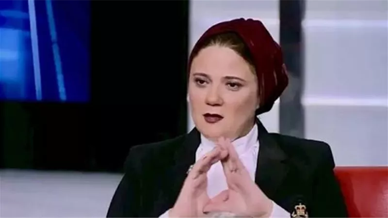 خبيرة تربوية تشيد بتوجيهات التعليم بشأن تصوير المعلمين