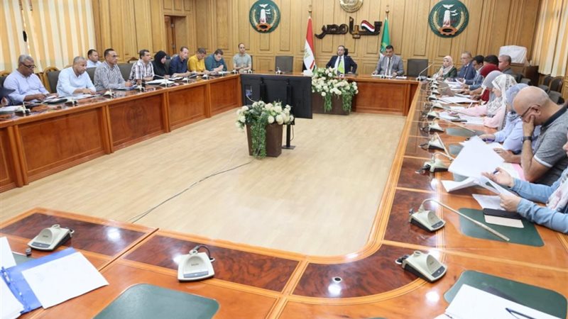 اثناء الاجتماع