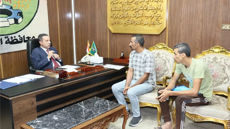 محافظ المنوفية يوجه بصرف مساعدات وكرسي متحرك لحالة مسنة 
