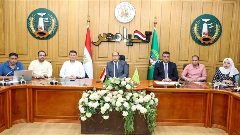 اثناء الاجتماع