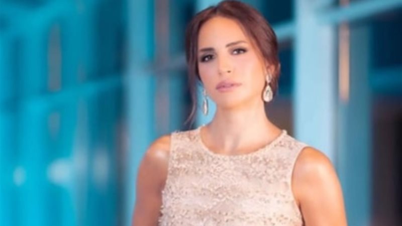 آمال ماهر تعود إلى