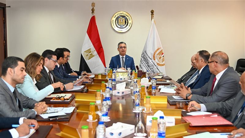 وزير التموين 