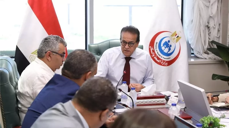 وزير الصحة يبحث الخطة الاستثمارية لأمانة المراكز الطبية المتخصصة