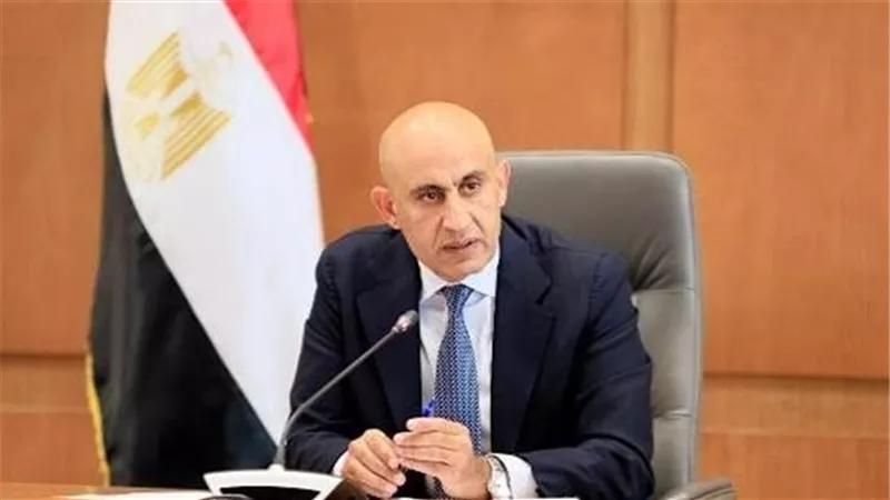 التعليم تشدد على تسجيل الغياب إلكترونيًا.. وتحدد ضوابط إعادة القيد بالثانوي