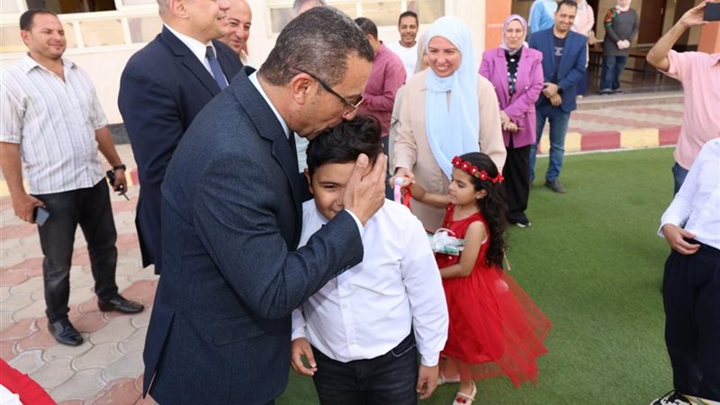 محافظ المنوفية يقبل