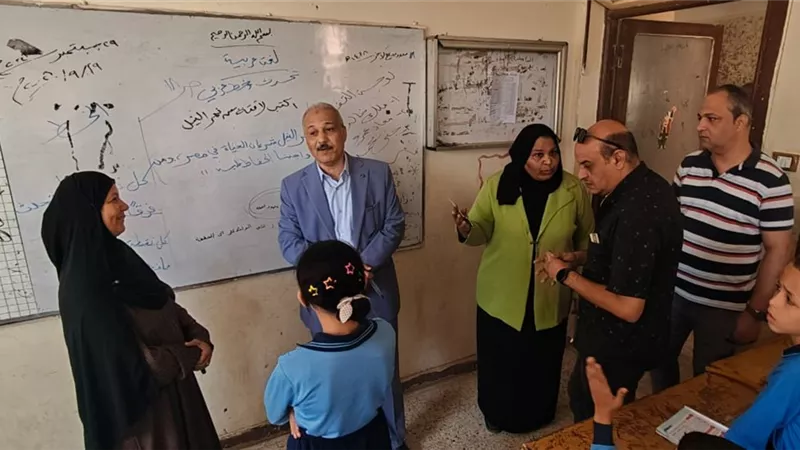 إحالة مديرة مدرسة للتحقيق في المنيا بعد جولة مفاجئة لمتابعة انتظام الدراسة بقرية تلة