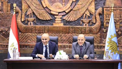 وزير التعليم ومحافظ الغربية يبحثان انتظام الدراسة ويشددان على الانضباط داخل المدارس