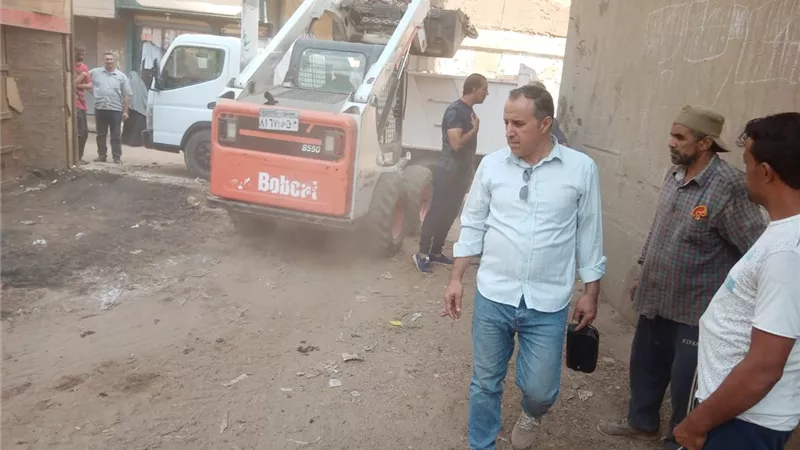 «يوم في قريتنا» ترفع 250 طن مخلفات وتحرر 19 محضرا بقرى المنوفية