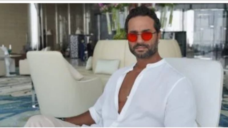 كريم فهمي يجهز مفاجأة
