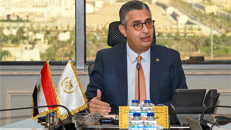 التموين تضمن استقرار سوق الخبز الحر.. وتطرح القمح دوريا عبر البورصة السلعية