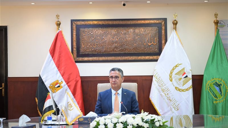 وزير التموين 