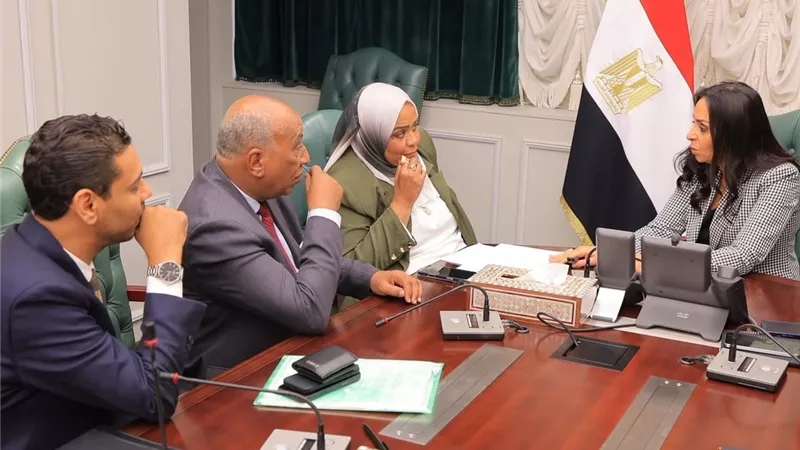 وزيرة التضامن تلتقي عددًا من أعضاء مجلس النواب وتوجه بسرعة بحث وحل مشكلاتهم