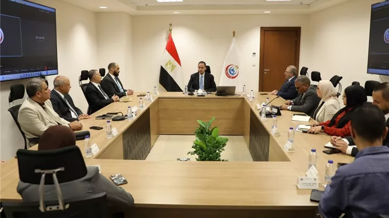 نائب وزير الصحة يناقش خطوات تنفيذ الاستراتيجية الوطنية للصحة الرقمية