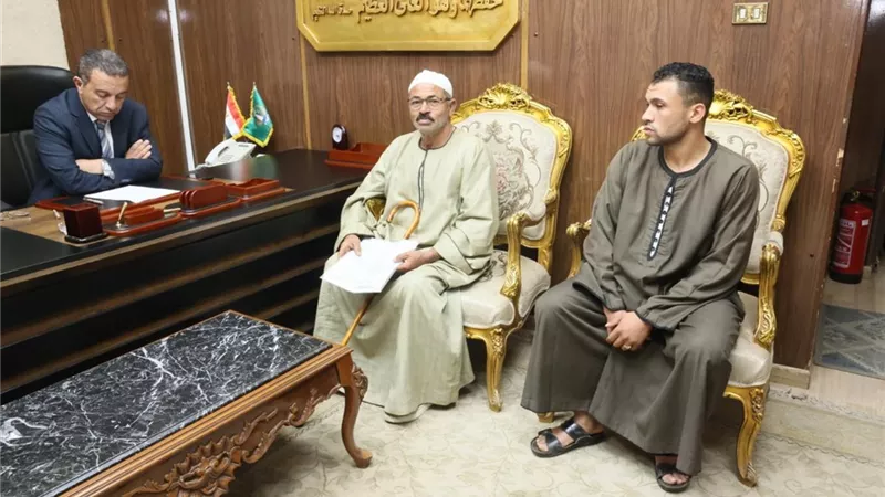 محافظ المنوفية يوجه بمساعدات عاجلة وفرص عمل لعدد من الحالات الإنسانية