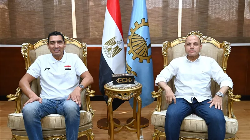وزير الرياضة يلتقي محافظ الغربية لبحث تطوير المنشآت الشبابية والرياضية