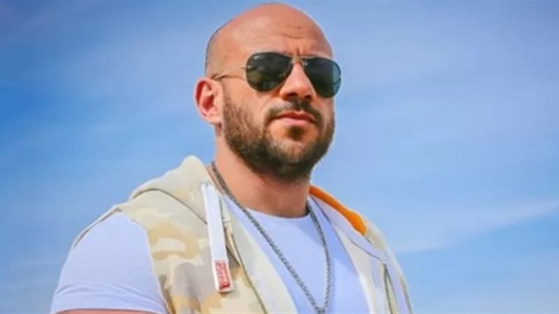 أحمد مكي يستعد لاقتحام