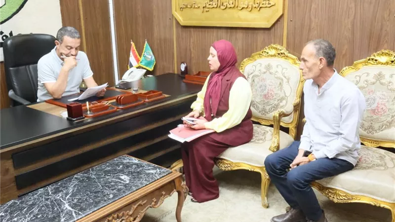 محافظ المنوفية يوجه بصرف مساعدة عاجلة لطفلة مريضة 