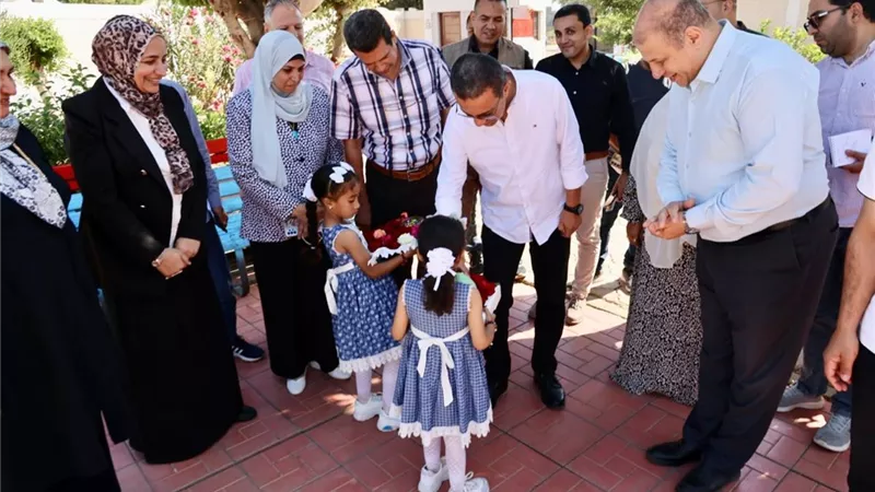 محافظ المنوفية يتفقد حملة الكشف عن فيروس سي لطلاب الإعدادية.. تفاصيل 