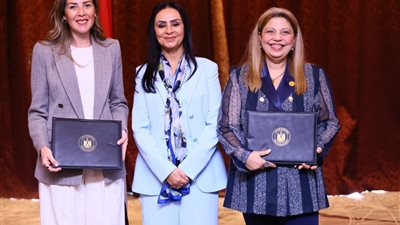 وزيرة التضامن تشهد توقيع بروتوكولي تعاون لتمويل المشروعات المتوسطة والصغيرة ومتناهية الصغر 