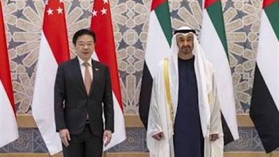 الإمارات وسنغافورة تتفقان على توسيع الشراكة وتعزيز التعاون في القطاعات الحيوية