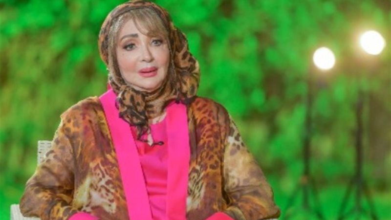 شهيرة تحسم الجدل حول واقعة سقوط ملابس إحرام أحمد زكي 