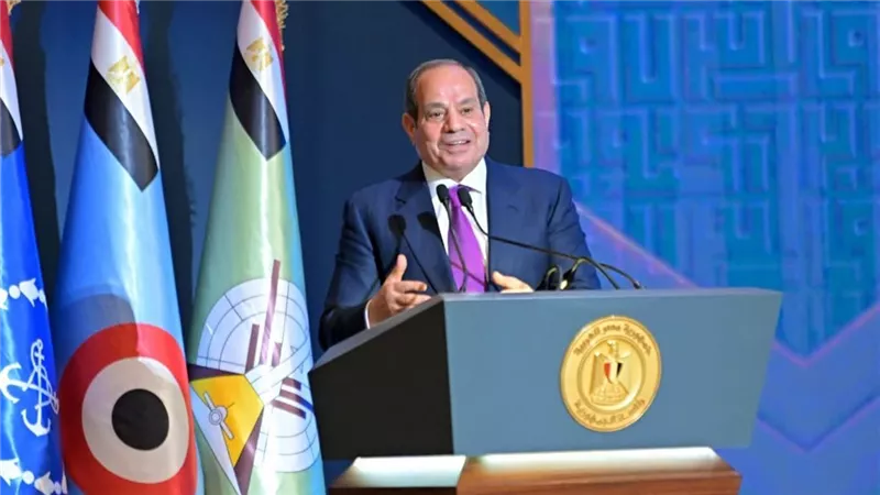 السيسي: هناك مخططات تستهدف تفكيك مؤسسات الدولة.. ومصر ستظل صامدة أمام التحديات