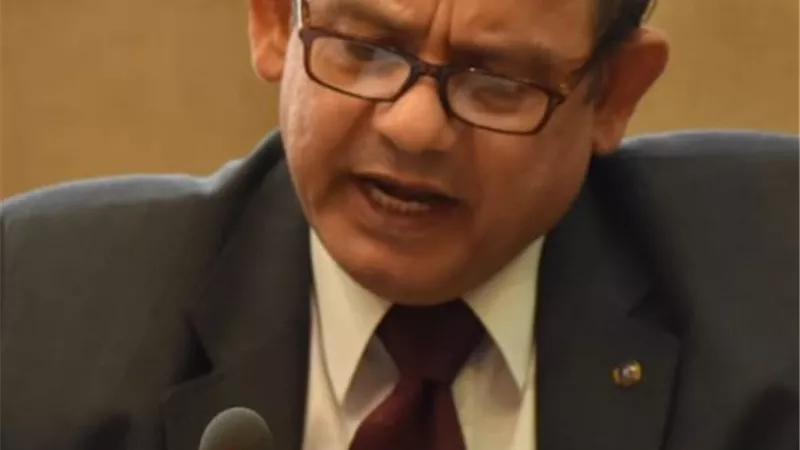 السيد هاني: قصف مطار الملك خالد يكشف انتقال الخلافات العربية من الفرقة إلى الصدام