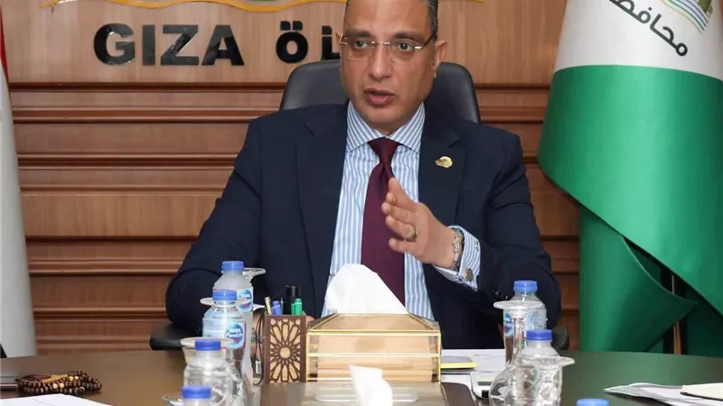 مباحث المرافق تسقط مسؤولاً بحي العمرانية متلبساً بتقاضي رشوة لإنهاء رخصة محل