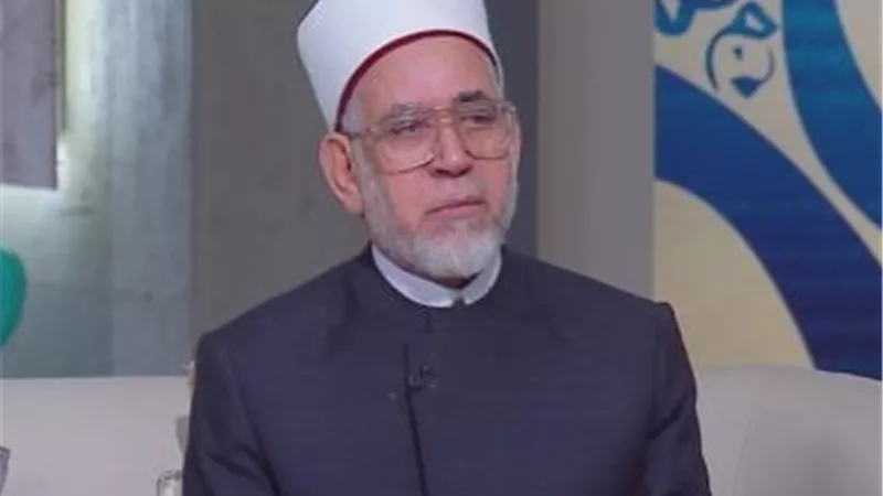 «ولا ربع جنيه».. أزهري يوضح حكم إلزام الشاب بالإنفاق على خطيبته