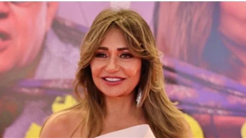 ليلى علوي تفتح النار