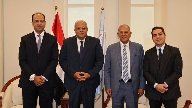 الدكتور حاتم العبد