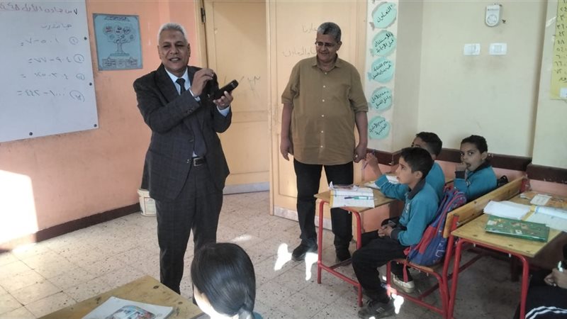 مدير اداره طهطا التعليمية