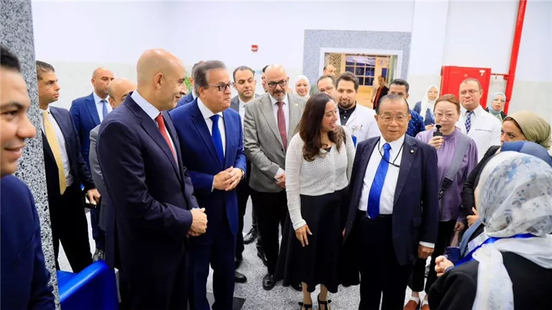وزيرا التعليم والصحة يتفقدان مدرسة ومعهد التمريض بمعهد ناصر لتطوير التعليم الفني