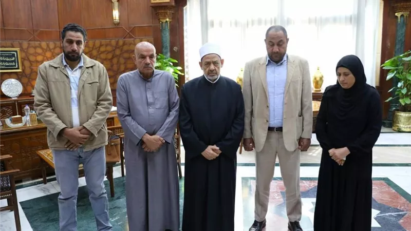 شيخ الأزهر يعزّي أسرتي طالبي معهد دنوشر ويؤكد لهما: الأزهر كله حزين لوفاة نجليكما