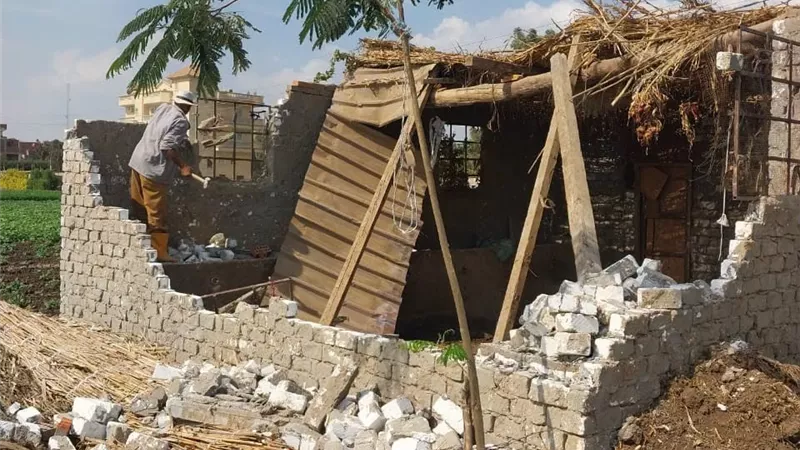 إزالة مخالفات بناء وتعديات على الأراضي الزراعية في 5 مراكز بالمنوفية