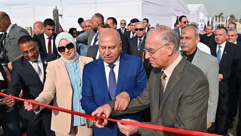 وزير النقل يفتتح