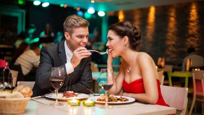 مش هدايا وبس.. أطعمة تمنحك السعادة فى عيد الحب