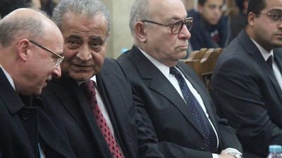 وزير التموين يحضر عزاء والدة الكاتبة الصحفية إلهام أبو الفتح