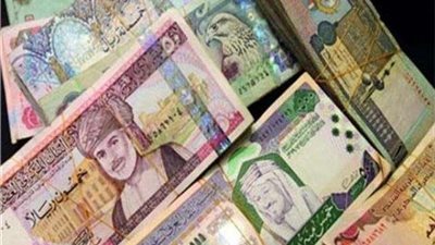 تباين أسعار العملات العربية أمام الجنيه اليوم