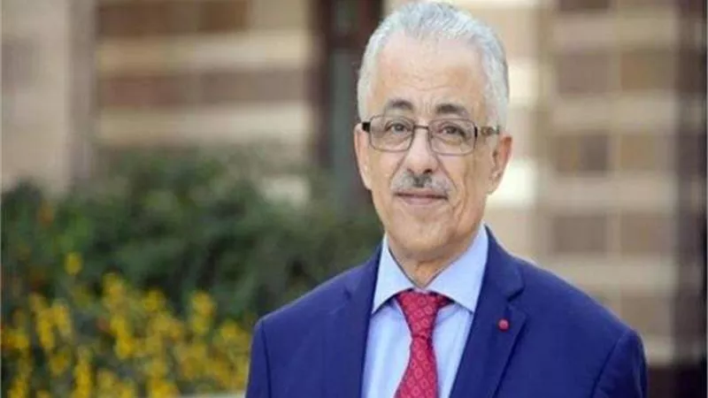الظواهرى: إقامة معارض لخريجى مدارس التعليم الفنى