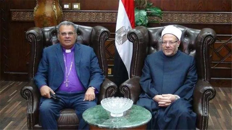 رئيس الطائفة الإنجيلية يهنئ مفتي الجمهورية بعيد الأضحي