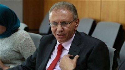 برلمانى يطالب المستثمرين بالتعاون لحل أزمة انقطاع المياه ببرج العرب