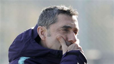 برشلونة يعلن تمديد عقد فالفيردي لموسم إضافي