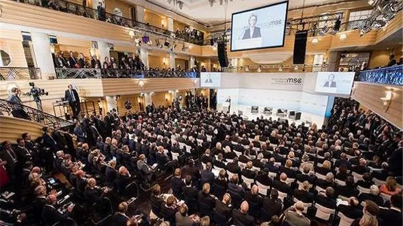 خالد قنديل: زيارة السيسي لألمانيا ستشهد سبل توطيد العلاقات